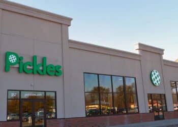 selling your pickleball club